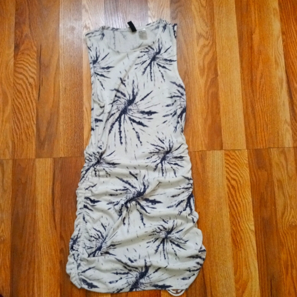 Side drawstring dress